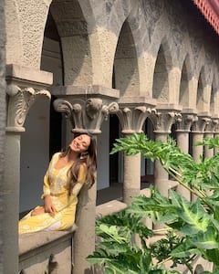 IN PICS | Kiara Advani Looks Fresh As A Daisy As She Soaks The Sun