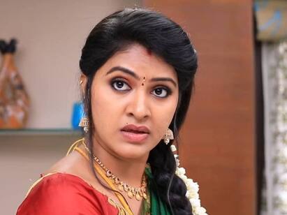Actress Rakshita quit from the serial Naam Iruvar Namaku Iruvar ‛இந்த சீரியலுக்கு என்ன தான் ஆச்சு...’ பிரபல சீரியலில் இருந்து பிரபல நடிகை விலகல்!