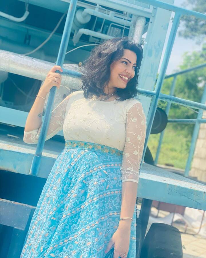 సింగర్ గీతామాధురి పిక్స్ (Image credit: Instagram)