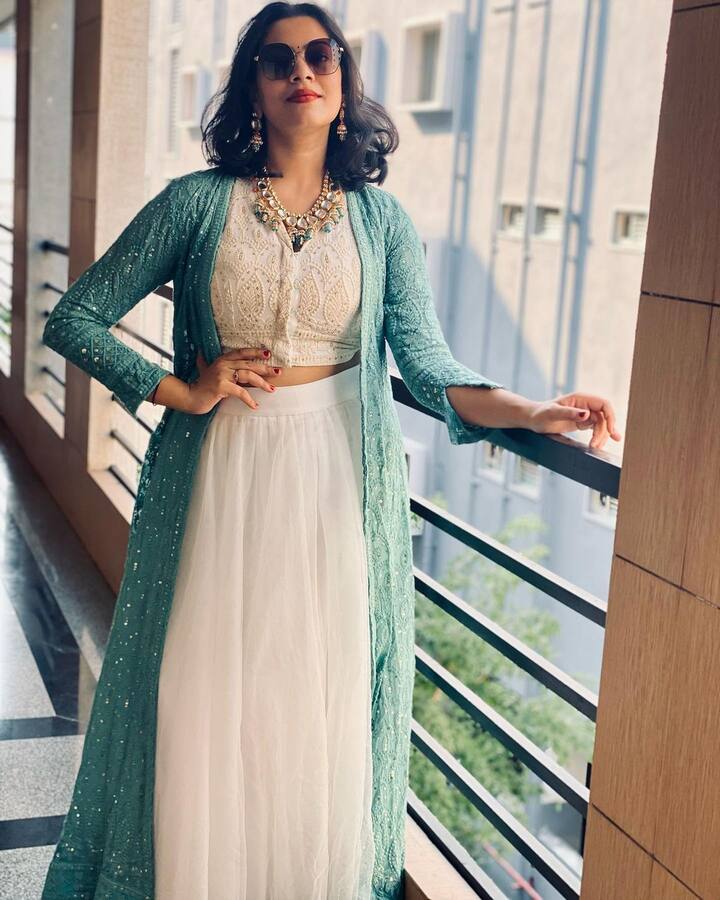 సింగర్ గీతామాధురి పిక్స్ (Image credit: Instagram)