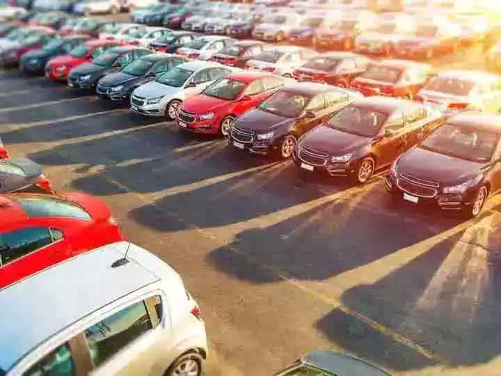 Volvo, Toyota, Maruti Suzuki Costlier price hike, List of all cars to get expensive from January 2022 Cars Price Hike: नए साल पर गाड़ियां हुईं महंगी, आज से इन कारों के बढ़ गए दाम