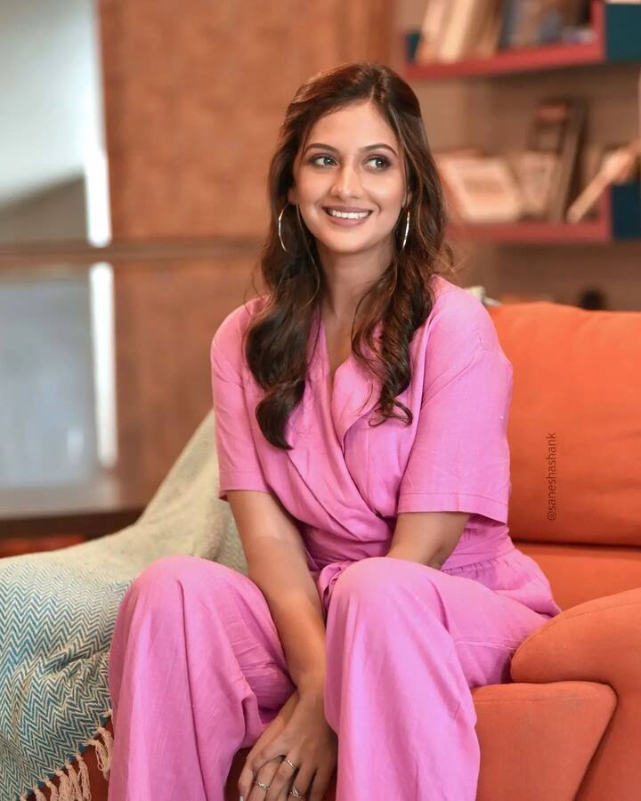 होणार सून मी या घरची आणि अग्गं बाई सासूबाई या मालिकेतील तेजश्रीच्या अभिनयाला प्रेक्षकांची पसंती मिळाली आहे.(photo credit: Tejashree Pradhan/ instagram)