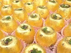 In Pics | दिवाळीनिमित्त अमरावतीत 11 हजार रुपयांची 'कलश भोग' मिठाई