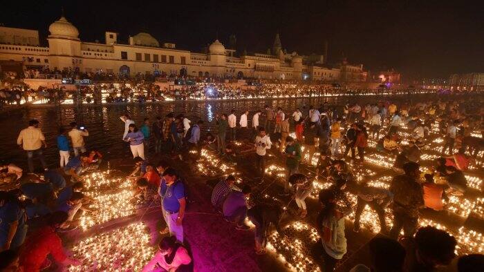 Diwali 2021: UP Govt To Light 12 Lakh Lamps To Mark Deepotsav This Year Diwali 2021: UP Govt To Light 12 Lakh Lamps To Mark Deepotsav This Year, Surpass 2020 Record