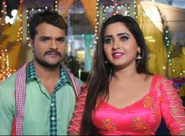 एक्ट्रेस काजल राघवानी और खेसारीलाल यादव के बीच भी रोमांस की खूब चर्चा हुई लेकिन बाद में दोनों अलग हो गए. काजल ने उन पर धोखा देने के आरोप लगाए थे. जिसके बाद दोनों कभी एकसाथ दिखाई नहीं दिए.