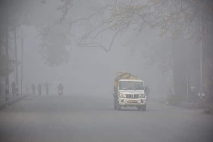 UP Weather Updates: IMD Predicts Severe Cold Wave In Uttar Pradesh rts UP Weather Updates: IMD Predicts Severe Cold Wave In Uttar Pradesh