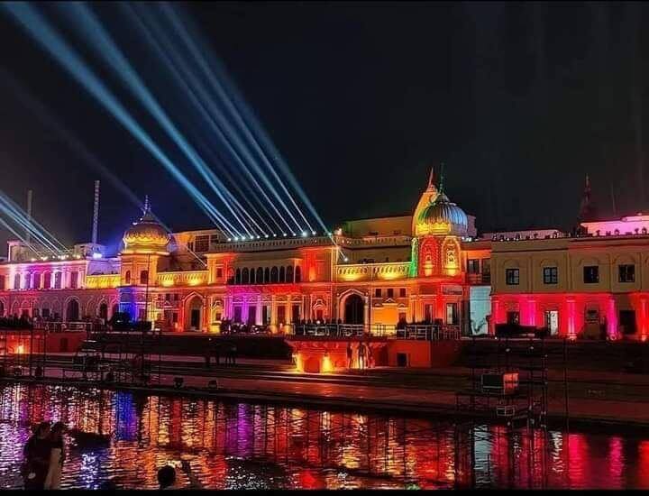 దీపకాంతులతో వెలిగిపోతున్న రామజన్మభూమి
