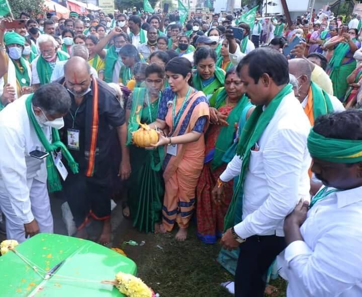నలభైఐదు రోజులపాటు కొనసాగనున్న పాదయాత్ర
