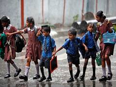 TN Rain | கனமழை காரணமாக 8 மாவட்டங்களில் இன்று பள்ளிகளுக்கு விடுமுறை..!
