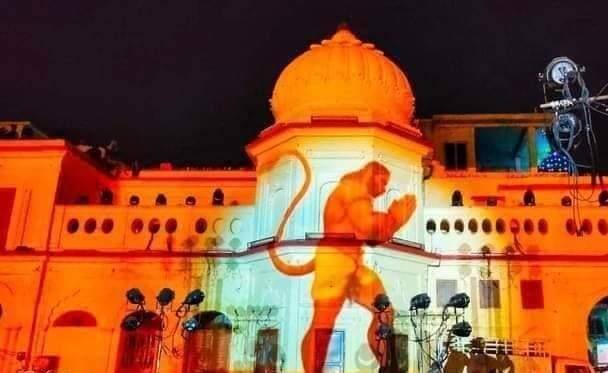 రామజన్మభూమిలో దీపావళి సంబరాలు కన్నుల పండువగా ప్రారంభమయ్యాయి. సరయూ నదీతీరం దీపకాంతులతో వెలిగిపోతోంది. రంగు రంగుల విద్యుత్ దీపాలు, త్రీడీ గ్రాఫిక్ షోలు, లేజర్ షోలు, లక్షల దీపాలతో అయోధ్య ధగధగలాడుతోంది.  (DD News Andhra Twitter)