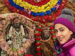 Janvi-sara Alikhan Photos: తీర్థయాత్రల్లో మునిగితేలుతున్న జాన్వీ-సారా