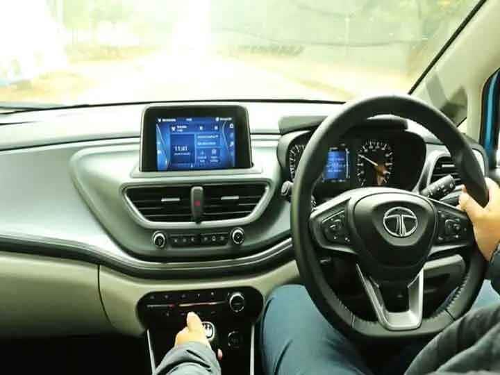 Best Family Cars: परिवार के लिए कार खरीदनी है तो अभी देखें देश की बेस्ट फैमिली कारें! ये रही लिस्ट