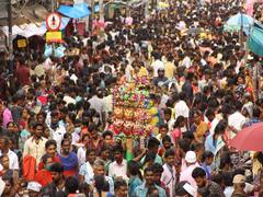 மதுரை : அள்ளும் கூட்டமும், தீபாவளி ஷாப்பிங்கும்...