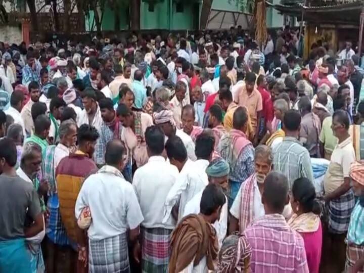 கிராம மக்கள் இணைத்து விற்பனை செய்யும் மேலூர் சந்தை.