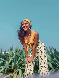 Amala Paul Photos: అమలా పాల్ హాట్ షో.. ఈ యాంగిల్ లో చూసి ఉండరు..