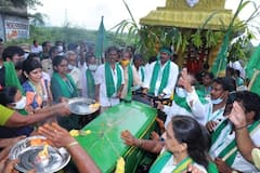 Amaravati: అమరావతి ఏకైక రాజధానిగా ఉండాలని కోరుతూ కొనసాగుతున్న రాజధాని రైతుల పాదయాత్ర.