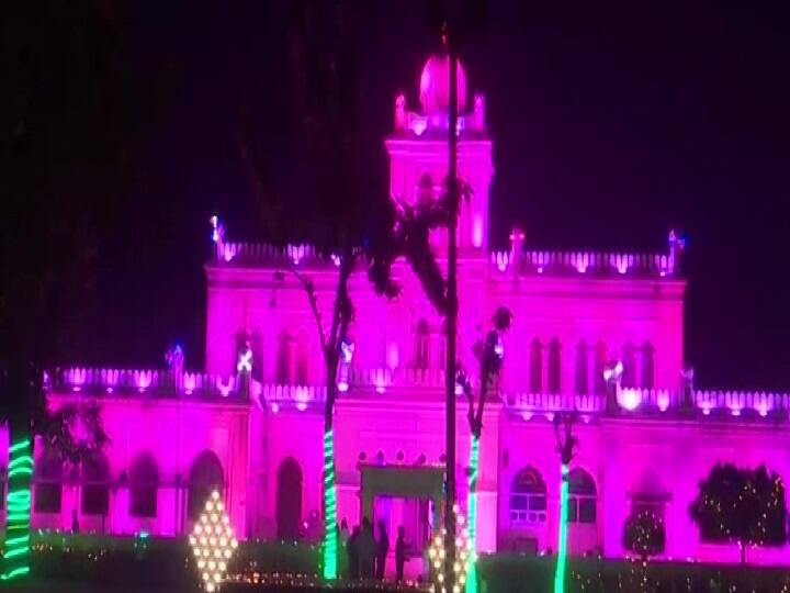 Markets, temples, residential and other buildings illuminated ahead of Deepotsava and Diwali celebrations in Ayodhya   Deepotsav in Ayodhya: दिवाली से पहले धनतेरस पर रोशनी से जगमग हुई अयोध्या, खूबसूरत नजर आ रही हैं तमाम सड़कें और गलियां  