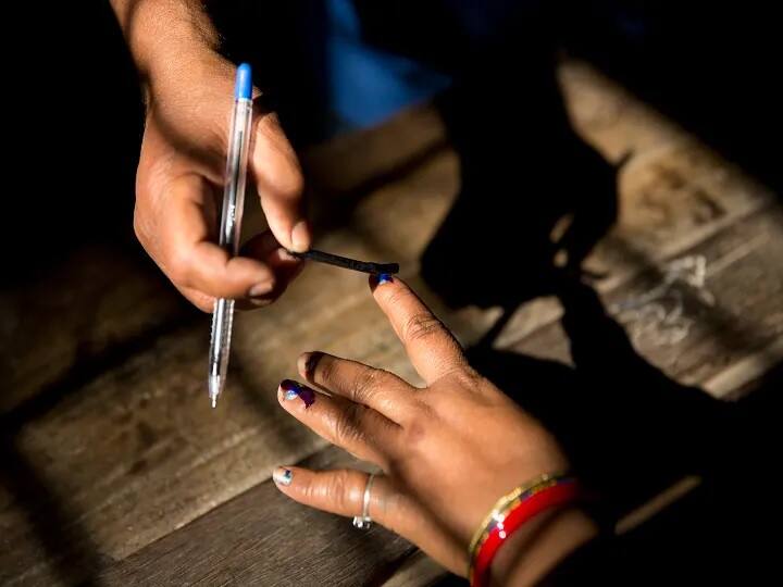 Bypoll Results 2021: Counting Of Votes For Bypolls Today In 3 Lok Sabha, 29 Assembly Seats Bypoll Results 2021: দেশে মোট ২৯ বিধানসভা ও ৩ লোকসভা আসনের উপনির্বাচনে কার জিত, কার হার, শুরু ভোট গণনা