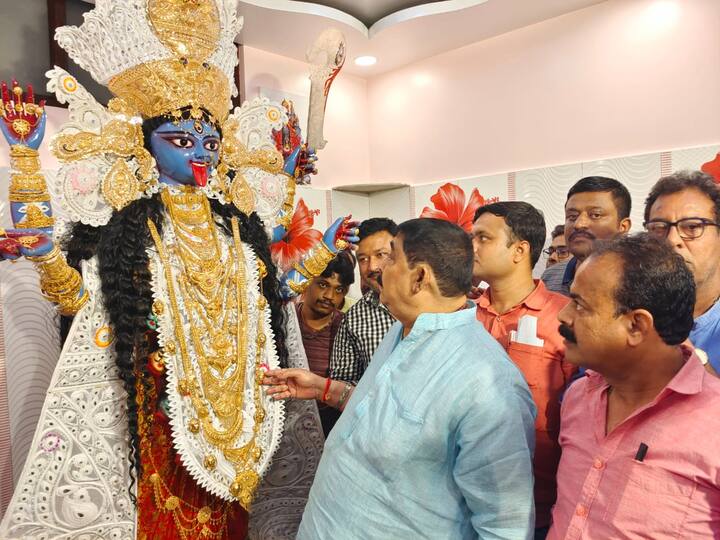 তিনি বলেন, 