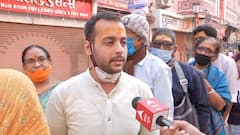 Dhanteras 2021: Devotees queue up to offer prayers at Shree Annapurna Mandir