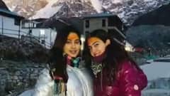 Filmy Gupshup: Sara Ali Khan और Jahnvi Kapoor ने लिया बाबा केदारनाथ का आशीर्वाद