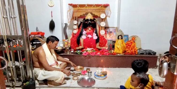Kali Puja 2021 West Midnapore Malancha Kali Puja Famous As Dakat Kali Kali Puja 2021 : একসময় মন্দিরে গা-ঢাকা দিয়েছিল মারাঠা দস্যু ভাস্কর পণ্ডিত ! সেই থেকেই মালঞ্চের দেবী হলেন ডাকাত-কালী