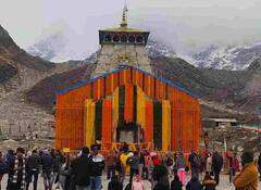 Rudraprayag: PM Modi के आगमन की Kedarnath में तैयारियां तेज, कई कुंतल फूलों से सजे बाबा केदार