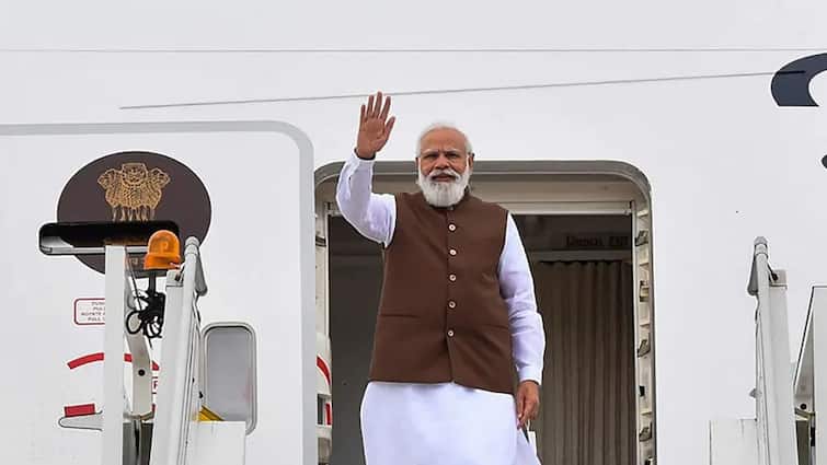 PM Modi Return India pm modi leaves for india after visit to italy uk PM Modi Europe Visit : पंतप्रधान मोदी पाच दिवसीय युरोप दौऱ्याहून परतले