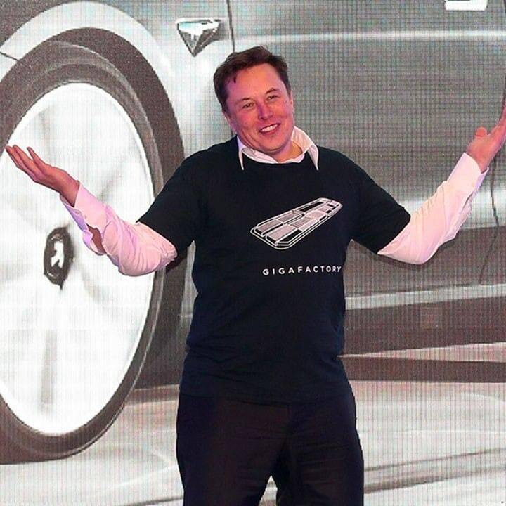 सोमवारी त्यांची संपत्ती 24 अब्ज डॉलरने वाढली. (Photo:@elonrmuskk/IG)