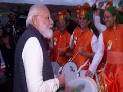 Watch video | ஆர்வத்துடன் கூடிய இந்தியர்கள்.. ட்ரம்ஸ் வாசித்துவிட்டு Bye சொன்ன பிரதமர் மோடி..