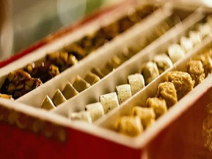 Fake Sweets and khoya factories burst in UP bihar madhya pradesh haryana Adulterated Sweets: दिवाली की मिठाई में मिलावट का जहर, चंद रुपयों के लिए देशभर में जान से खिलवाड़ कर रहे मिलावटखोर