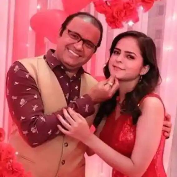 मन्दार चंदवादकर:  तारक मेहता का उल्टा चश्मा में आत्माराम भिड़े के चर्चित करैक्टर में नजर आने वाले मन्दार आज घर-घर में पॉपुलर हैं. खबरों की मानें तो मन्दार प्रति एपिसोड 80-90 हजार रुपये तक चार्ज करते हैं.