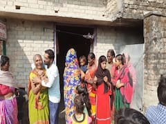 Gopalganj News: गोपालगंज में संदिग्ध स्थिति में 10 लोगों की मौत, सात बीमार, परिजनों ने कहा- शराब पीने से गई जान