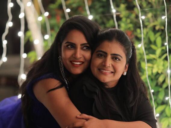 Himaja Photos: బిగ్ బాస్ బ్యూటీ హిమజ బర్త్ డే సెలెబ్రేషన్స్ Himaja Photos: బిగ్ బాస్ బ్యూటీ హిమజ బర్త్ డే సెలెబ్రేషన్స్