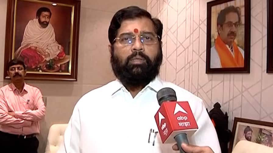 Sumant Ruikar: दिवंगत सुमंत रुईकर यांच्या कुटुंबियांची संपूर्ण जबाबदारी शिवसेना उचलणार- एकनाथ शिंदे Shiv Sena will take full responsibility for the family of the late Sumant Ruikar Sumant Ruikar: दिवंगत सुमंत रुईकर यांच्या कुटुंबियांची संपूर्ण जबाबदारी शिवसेना उचलणार- एकनाथ शिंदे