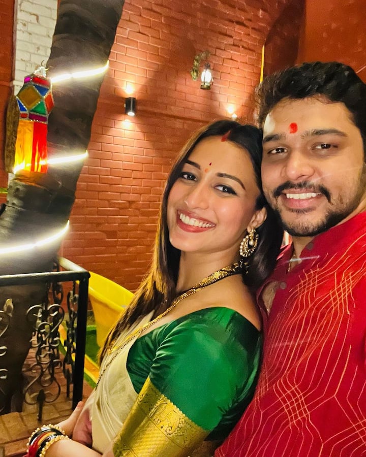 सुयश टिळक आणि आयुषी भावे यांचा नुकताच लग्न सोहळा पार पडला (Photo:@suyashtlk/IG)
