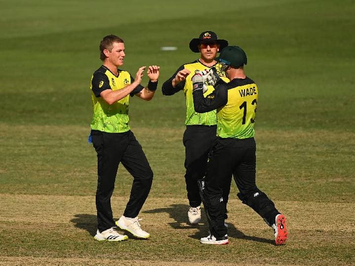 Australia won the match by 8 wickets against Bangladesh match 34 at Dubai International Stadium AUS vs BANG, Match Highlights: బంగ్లాపై రెచ్చిపోయిన ఆస్ట్రేలియా.. 6.2 ఓవర్లలోనే ఫసక్