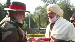 PM Modi in Nowshera on Diwali: प्रधानमंत्री ने पूर्व सैनिकों को किया झुक कर नमन... पहनाई शॉल