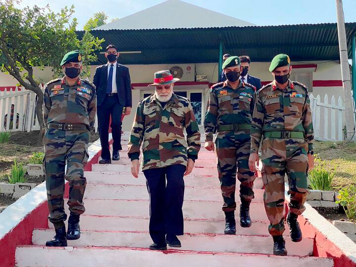 During his visit, PM Modi told army soldiers on Thursday that he has brought wishes of 130 crore Indians for them as he celebrated Diwali with soldiers. (Image: PTI)