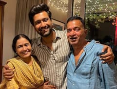 Vicky Kaushal ने इंस्टा पर फैमली फोटो की शेयर, लिखा- कौशल हाउसहोल्ड के लिए स्पेशल दिन, ये है कारण