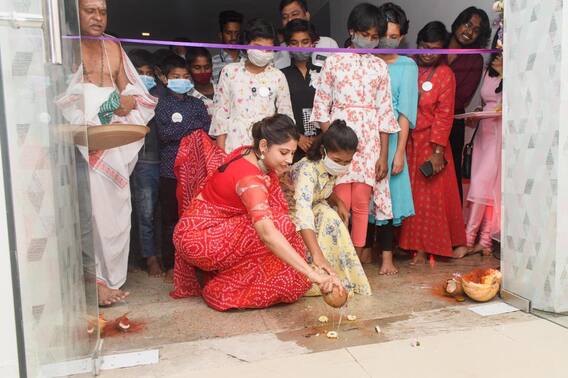 Smita Sabharwal Photos: స్మితం హితం ఫౌండేషన్ కార్యక్రమంలో ఐఏఎస్ స్మితా సబర్వాల్