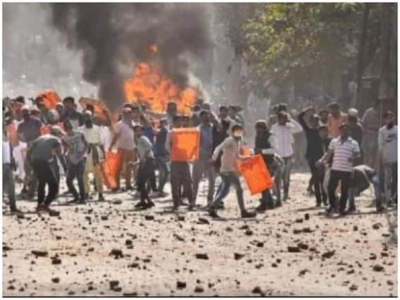 Madhya Pradesh: यूपी और हरियाणा के बाद अब MP में भी पत्थरबाजों की खैर नहीं! राज्य में लागू होगा नया कानून Madhya Pradesh: यूपी और हरियाणा के बाद अब MP में भी पत्थरबाजों की खैर नहीं! राज्य में लागू होगा नया कानून