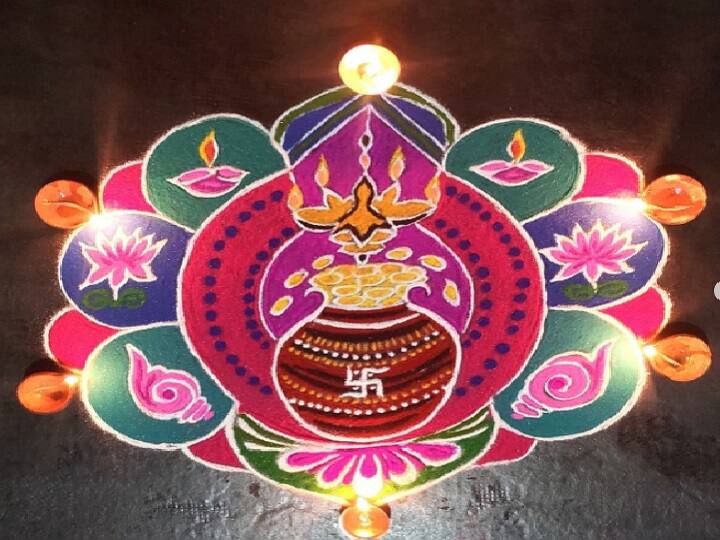 रंगोली बनाते वक्त घर में यूज होने वाली आम चीजें जैसे कांटा, चम्मच आदि का प्रयोग करके आसानी से घर पर रंगोली बना सकते हैं. यह रंगोली को बेदह खूबसरत और आकर्षक बना सकता हैं. (फोटो- सोशल मीडिया)