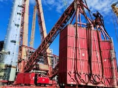 Punjab News: बठिंडा की रिफाइनरी में व्यक्ति की मौत से गुस्साए मजदूर, वाहनों को लगाई आग