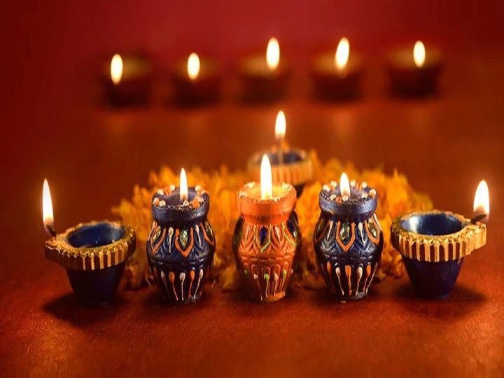 Diwali 2021 Do These Roti Measures On Diwali Maa Lakshmi Grace Will Be  There In Life | Diwali 2021: Here Are Simplest Measures To Receive The  Grace Of Mother Lakshmi On Diwali,