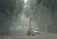 Delhi First Fog: দীপাবলির প্রাক্কালে ফের দূষণের কবলে দিল্লি-এনসিআর