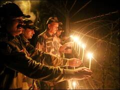 CM ममता ने की काली पूजा, जवानों ने जलाए दीए, तस्वीरों में देखें देश ने कैसे मनाई दिवाली