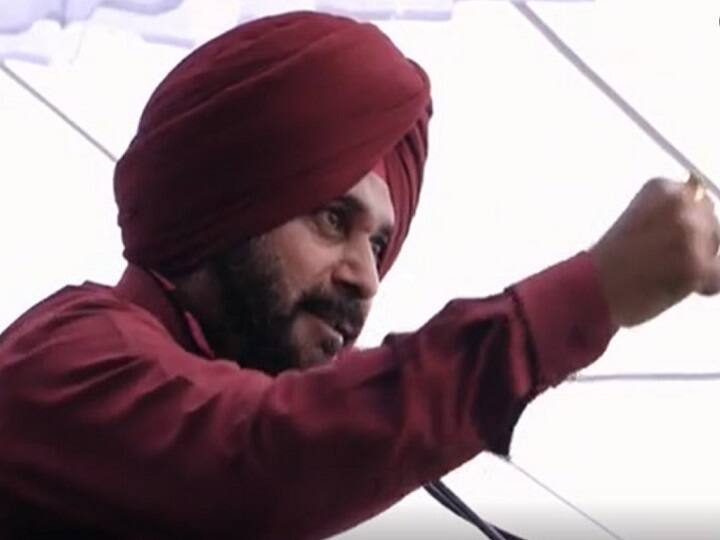 Punjab Congress President Navjot Sidhu  again attacked the issue of indecency Navjot Sidhu: ਨਵਜੋਤ ਸਿੱਧੂ ਨੇ ਮੁੜ ਕੀਤਾ ਵੱਡਾ 'ਧਮਾਕਾ', ਬੇਅਦਬੀ ਮਾਮਲੇ ਨੂੰ ਲੈ ਕੇ ਉਠਾਏ ਵੱਡੇ ਸਵਾਲ