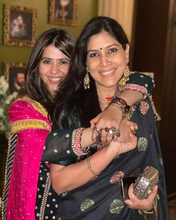 TV Czarina Ekta Kapoor hosted a Diwali bash at her house on Wednesday (November 3) for her industry friends. Several Bollywood and TV celebs including Salman Khan, Kartik Aaryan, Sakshi Tanwar attended the Diwali party. Scroll down to see the inside photos from the bash.