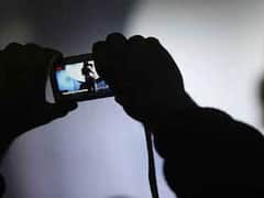 Budaun News: बदायूं में अश्लील वीडियो प्रसारित होने पर एसएसपी ने थानेदार को किया निलंबित, जानें- पूरा मामला